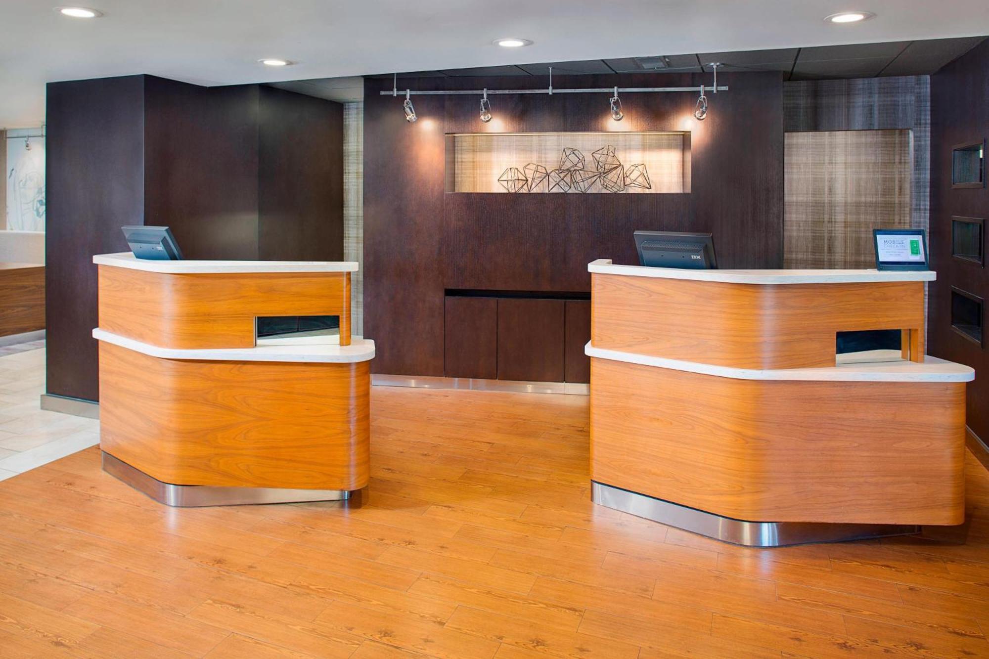 คอร์ทยาร์ด เบอร์มิงแฮม โฮมวู้ด Hotel ภายนอก รูปภาพ